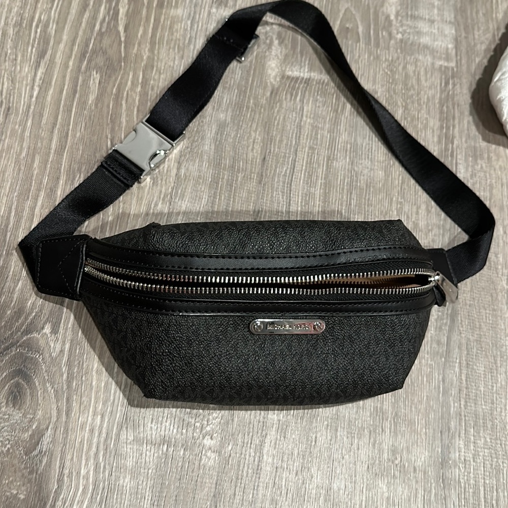COPY - Michael Kors Fanny Pack